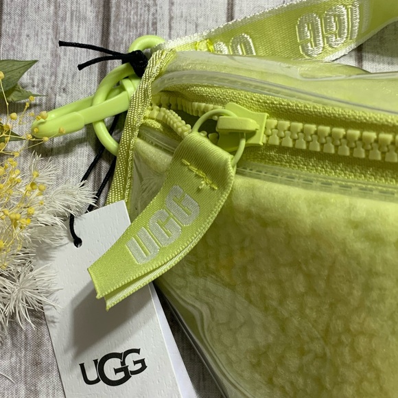 UGG Nasha Belt Bag - Clear /POLLEN - Picture 7 of 12